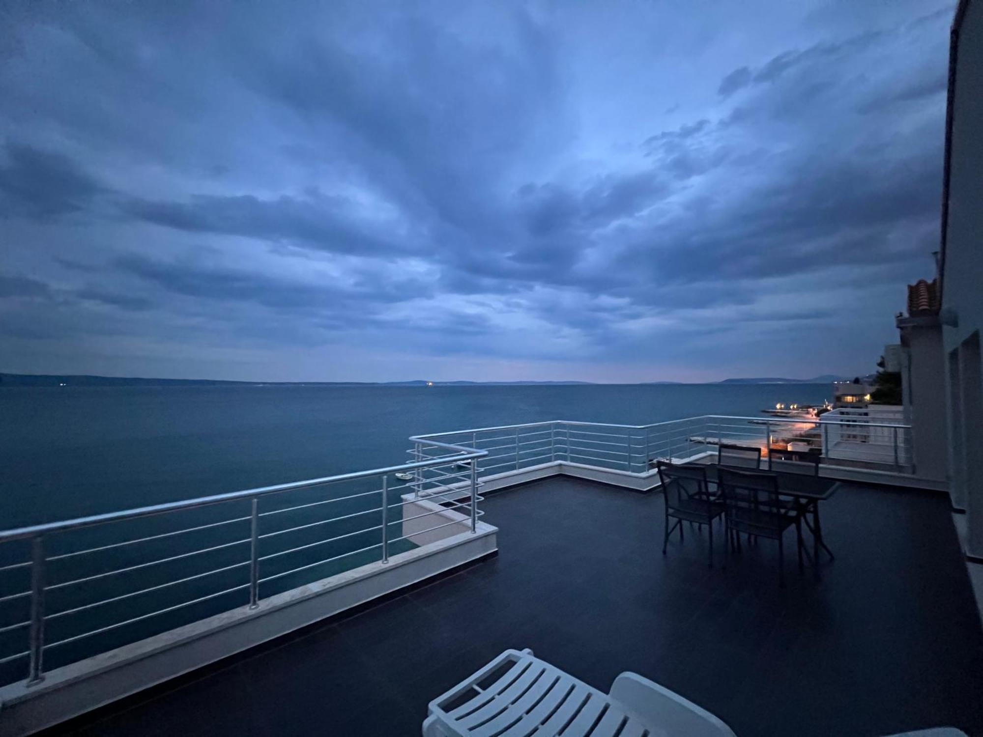 Apartments King Podstrana Bagian luar foto