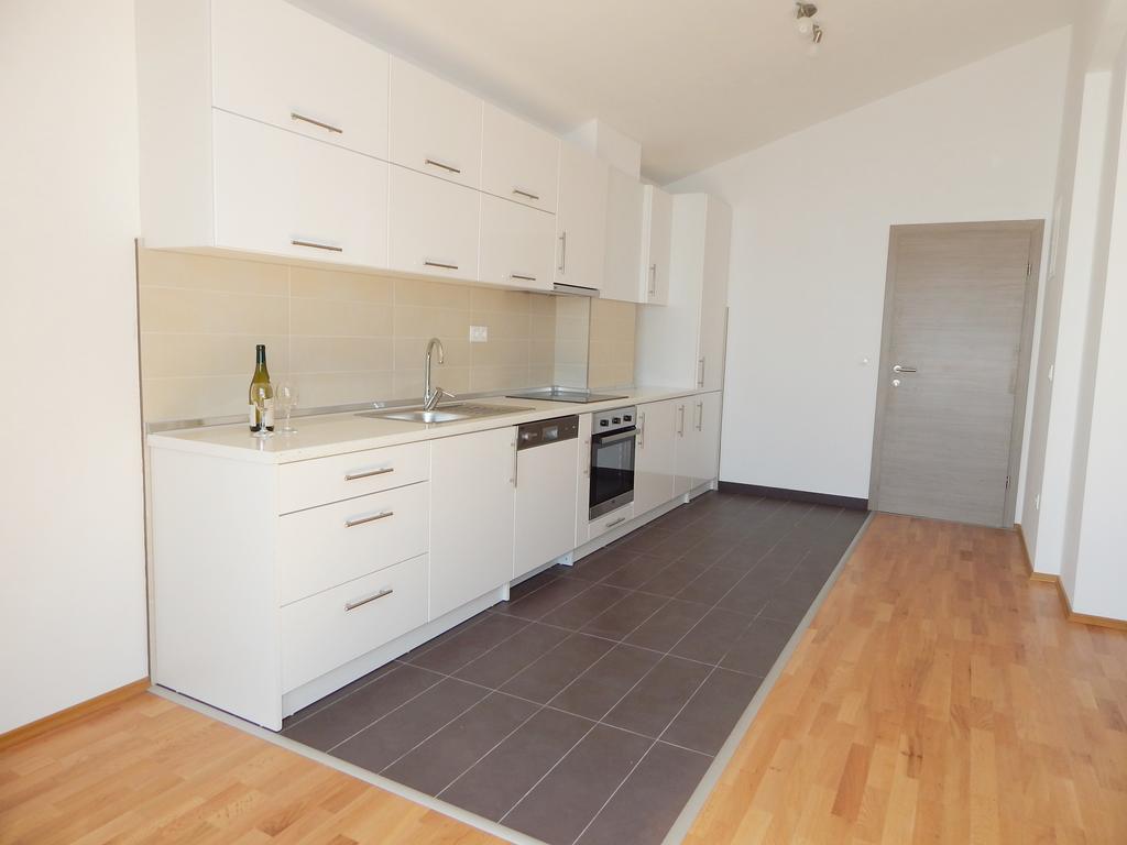 Apartments King Podstrana Bagian luar foto