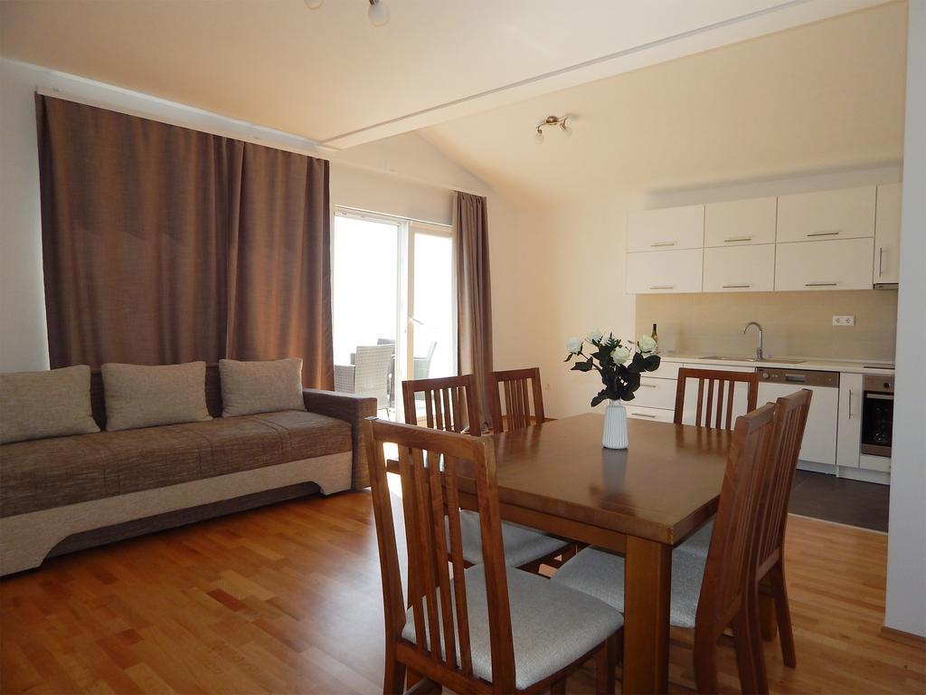 Apartments King Podstrana Bagian luar foto