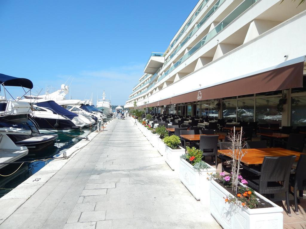 Apartments King Podstrana Bagian luar foto